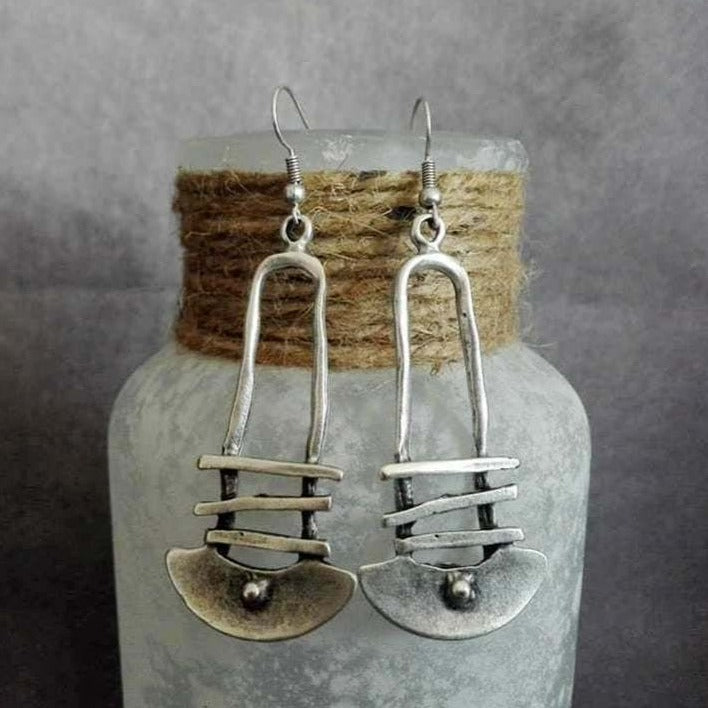 Curved Chic Staircase Earrings
