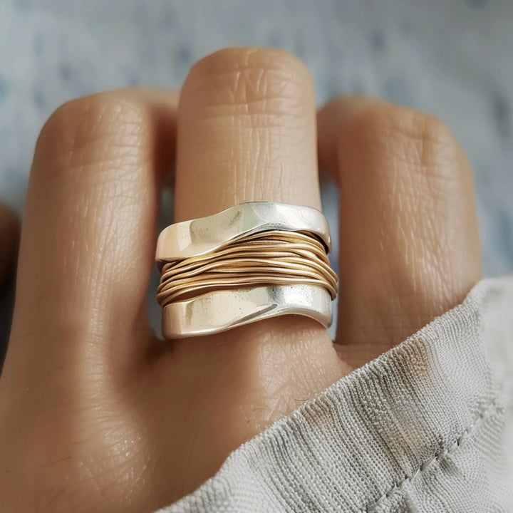 Luxe Radiance Twist Ring