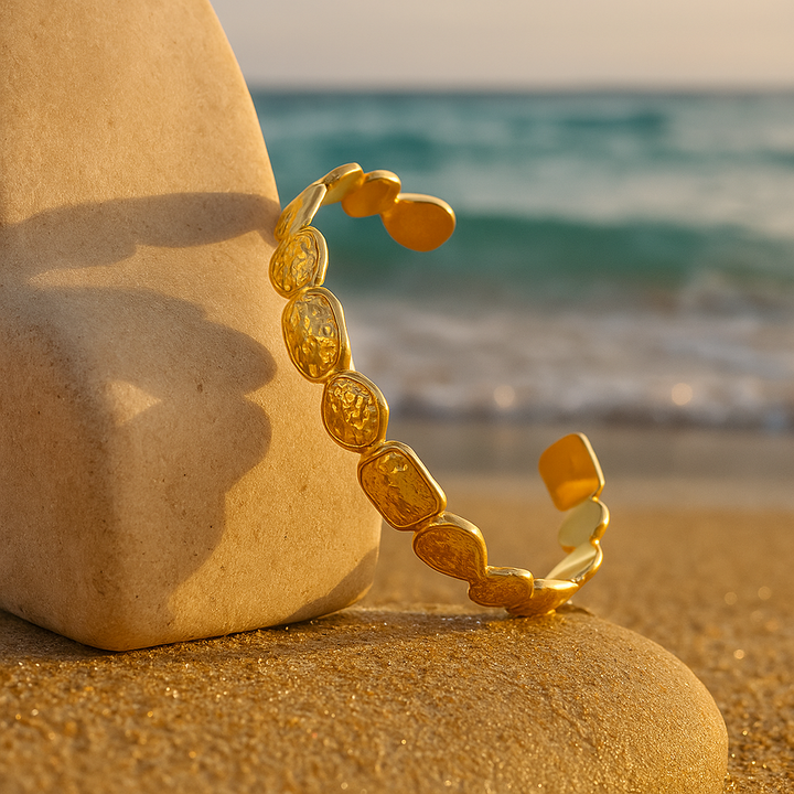 Ariel | Radiant Sunset Glow