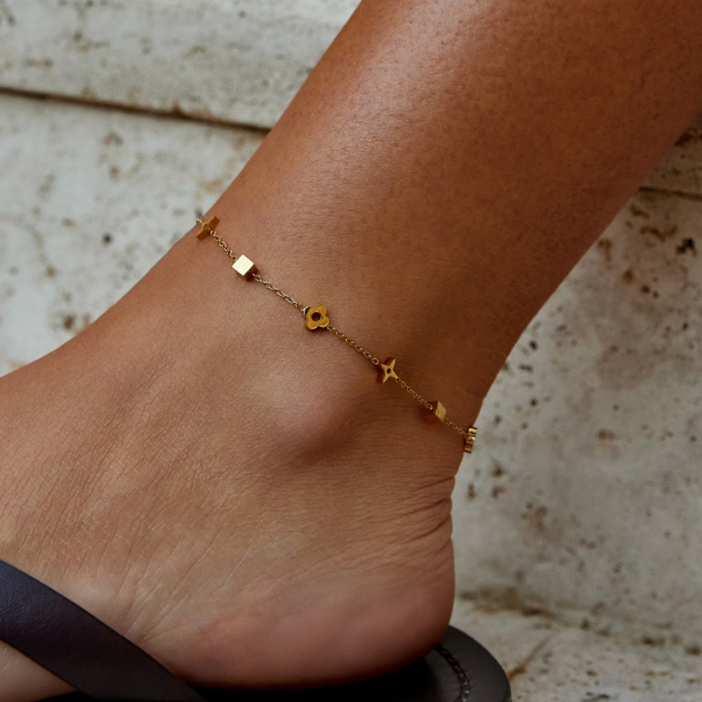 Charlie’s Golden Glow Ankle Charm