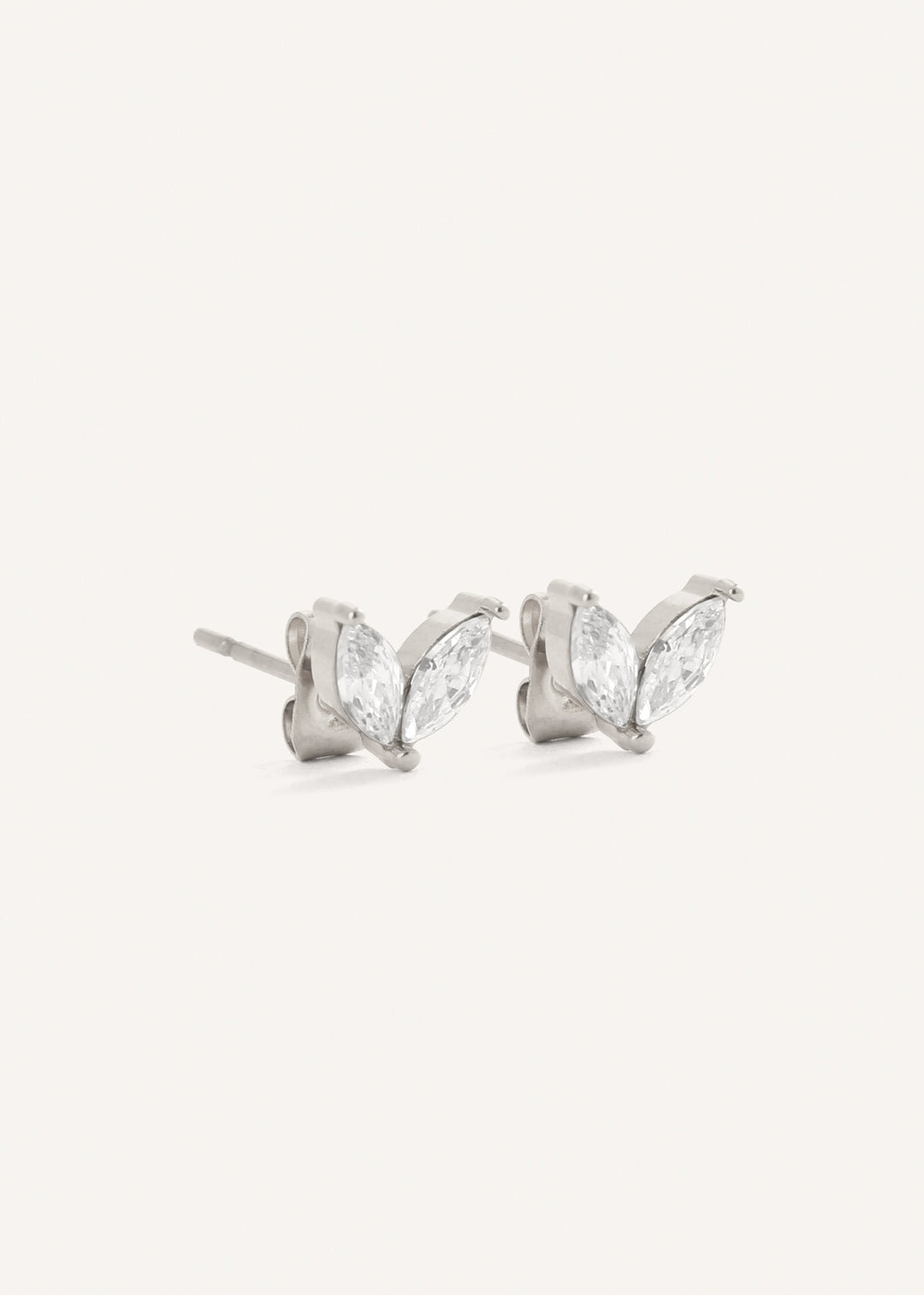 Lone Earrings: Effortless Chic