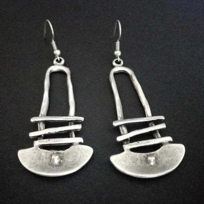 Curved Chic Staircase Earrings