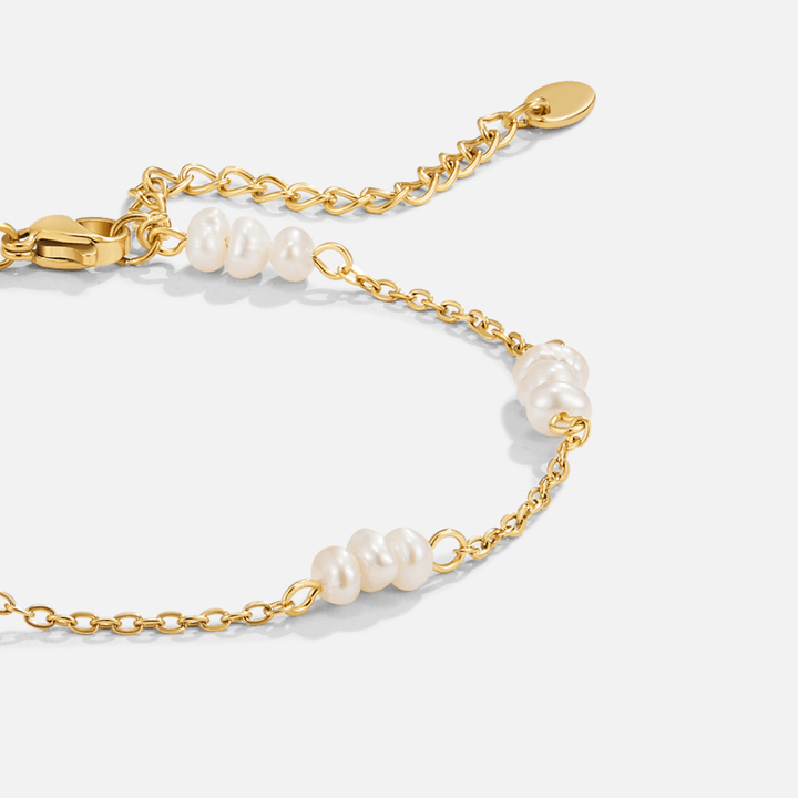 Alena Pearl Glow Anklet