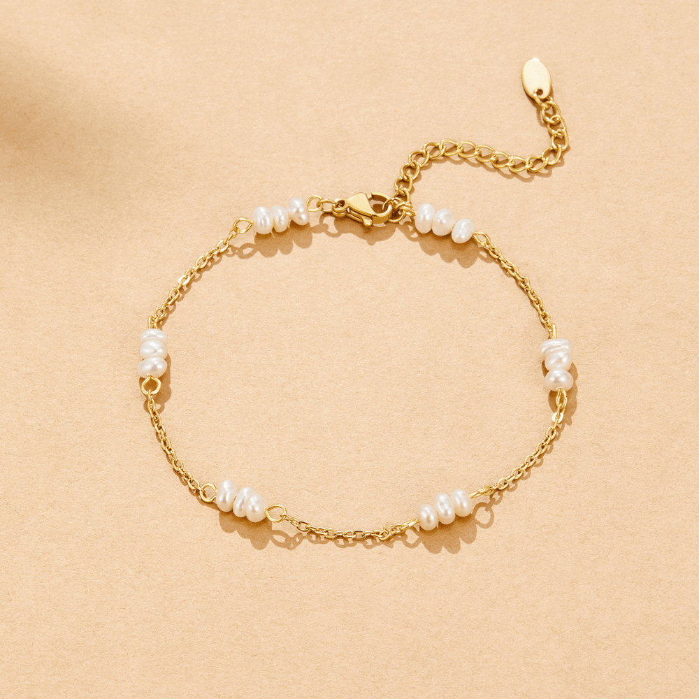 Alena Pearl Glow Anklet
