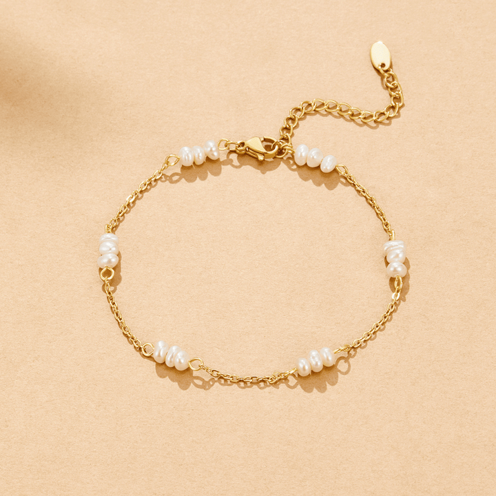 Alena Pearl Glow Anklet