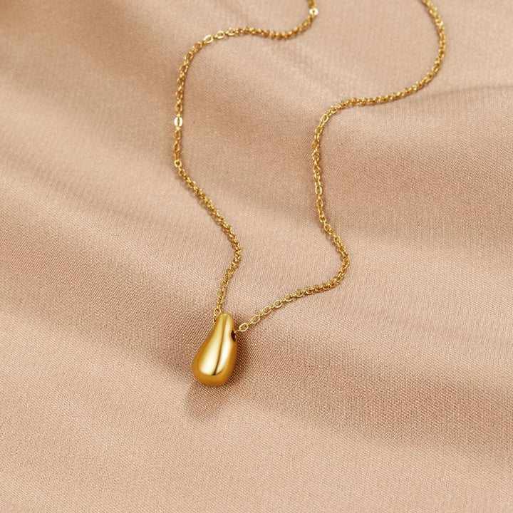 Radiant Glow Amara Necklace