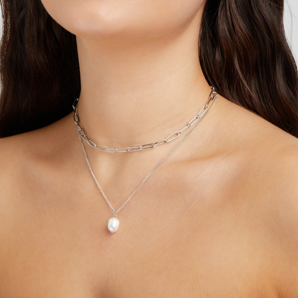 Angela's Radiance Necklace: Glow Like Never Before