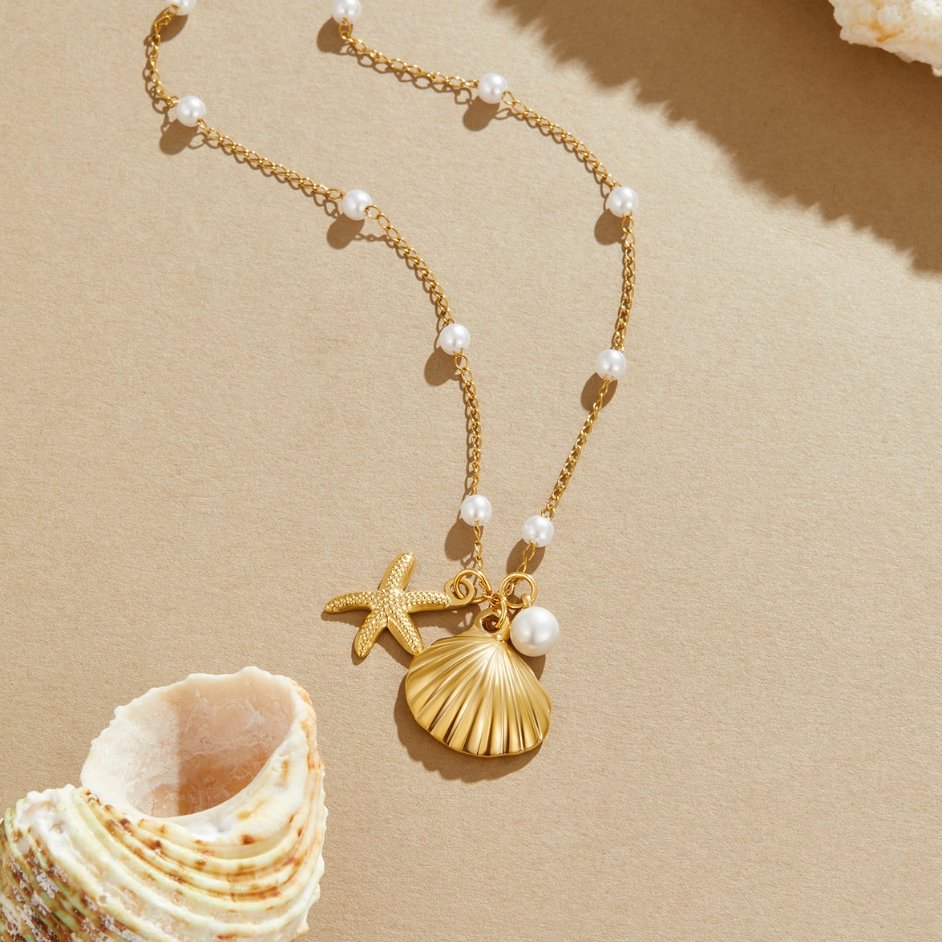 Aria Glow Charm Necklace
