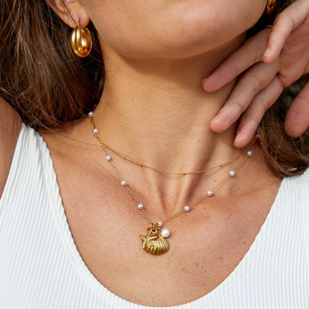 Aria Glow Charm Necklace