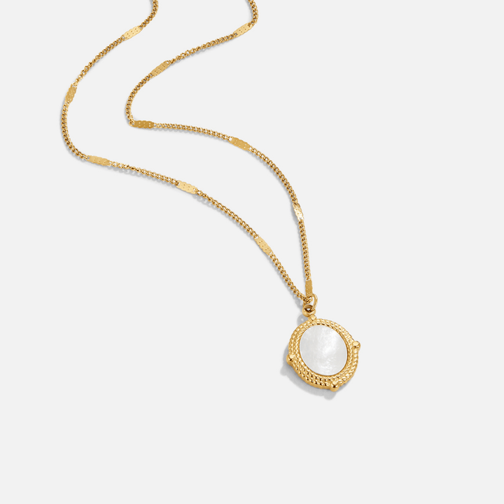 Lustrous Glow Pendant Charm