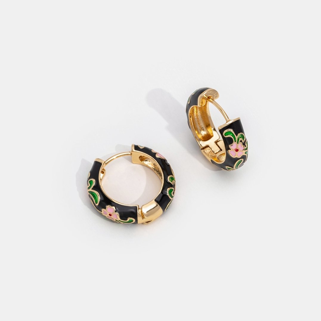 Bloom Bliss: Elegant Earrings
