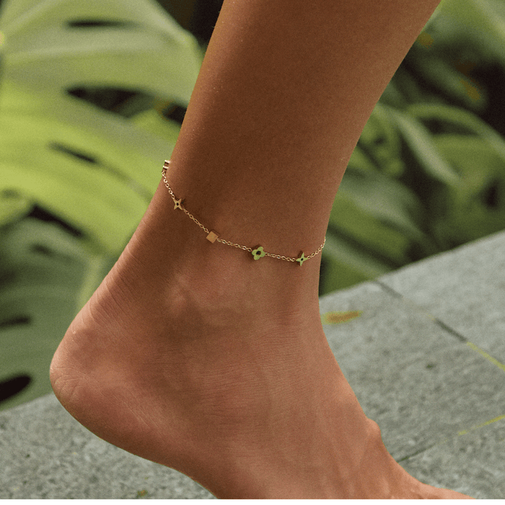 Charlie’s Golden Glow Ankle Charm