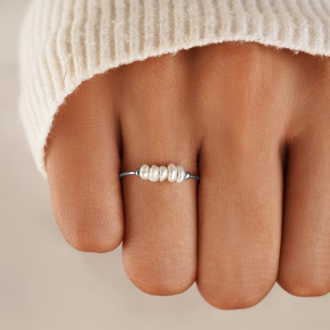 Lustrous Glow: Timeless Elegance Ring