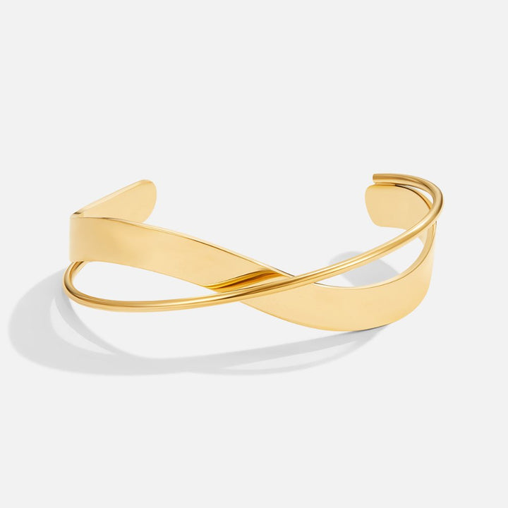 Radiant Eve: The Elegance Bracelet
