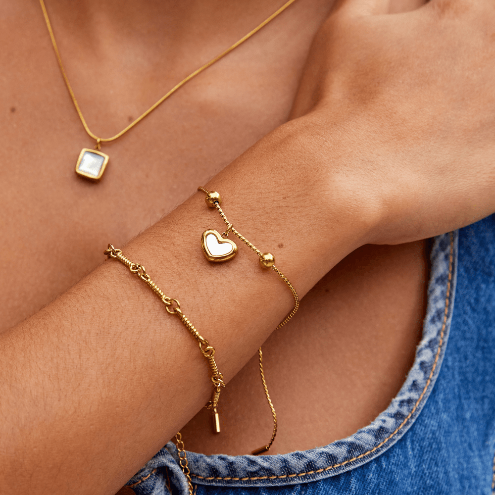 Figaro Flair Spark Bracelet
