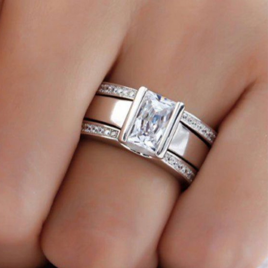 Timeless Elegance Inlaid Ring